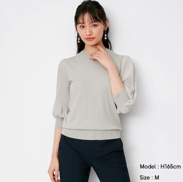 [第4位] Pleated sleeve sweater (¥1,990+稅)：GU組合設計的針織毛衣很受女生們歡迎，而且這款衣袖有百褶的設計，加上採用了透明的物料，能夠營造手臂纖長的感覺，特別適合斯文和甜美風格的女生穿著。