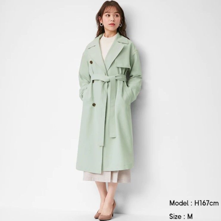[第3位] Oversized trench coat (¥3,990+稅)：這款風衣採用了寬鬆的剪裁，除了可以在春季穿著外，亦適合於秋季搭配造型，不論休閒或斯文等風格都適合。