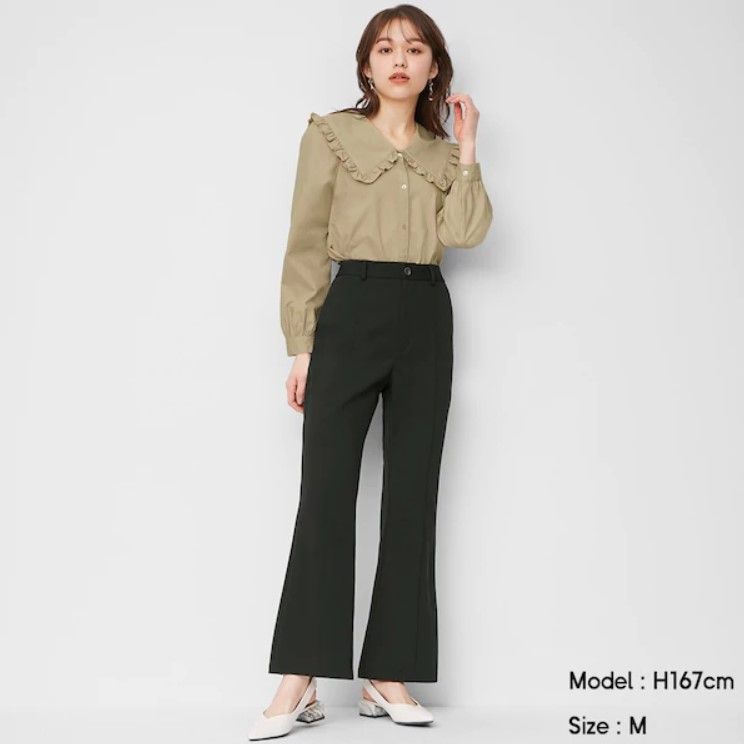 [第2位] Cut-and-sew color flare slacks (¥1,990+稅)：這款長褲採用了喇叭形設計，穿起來更顯時尚，而且長褲是由有彈性的針纖物料而成，質料較為舒服，同時亦易於搭配。