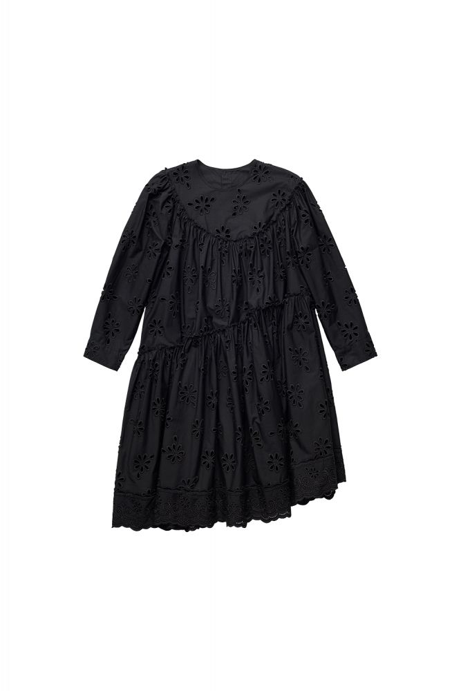 英式鏤空刺繡洋裝 HK$1,290.00
