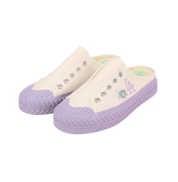 紫色穆勒鞋 韓幣65,000 (港幣HK$445)