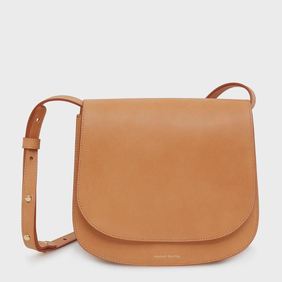 Classic Shoulder Bag (HK$7,400/18 x 21.5 x 9 cm)