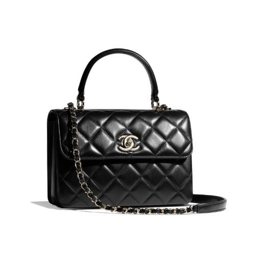 9. CHANEL手挽垂蓋手袋 售價HKD 43,300。2015年才推出的Chanel Medium Trendy CC Bag今季在推出！設計盡顯低調優雅，可說是少撞款的隱藏熱賣型號，同樣是品牌最保值的袋款之一！