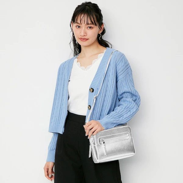 Square mini shoulder bag│日元¥ 1,990 (不含稅) 