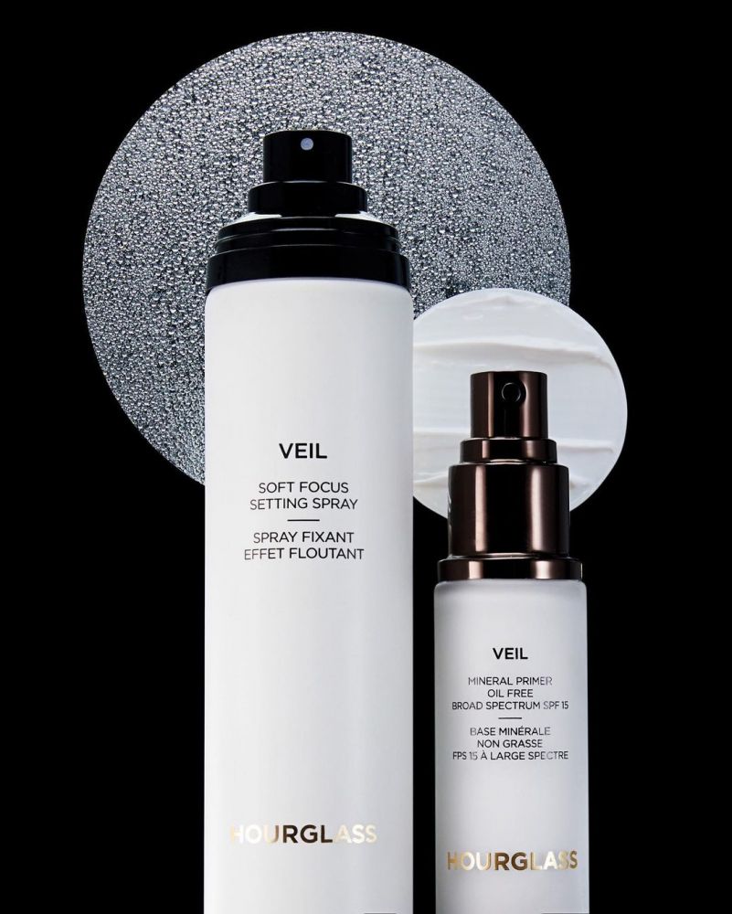 HOURGLASS VEIL™ SOFT FOCUS SETTING SPRAY   HK$‌445  防水定妝噴霧，能柔焦毛孔和瑕疵，榮獲美妝時尚雜志頒發 2020年最佳定妝噴霧。