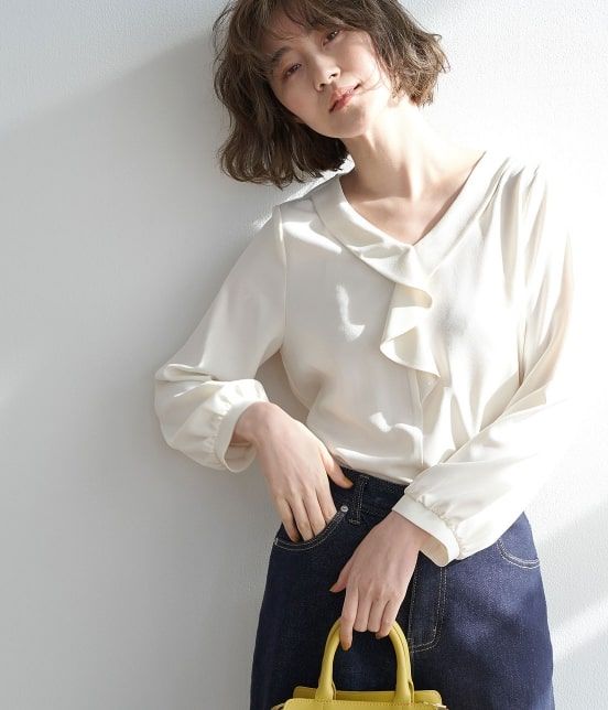Stretch georgette front frilled blouse｜¥4,400