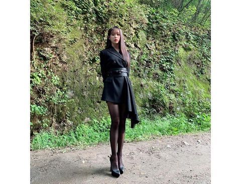 IU自拍「視覺170+」的大長腿美照