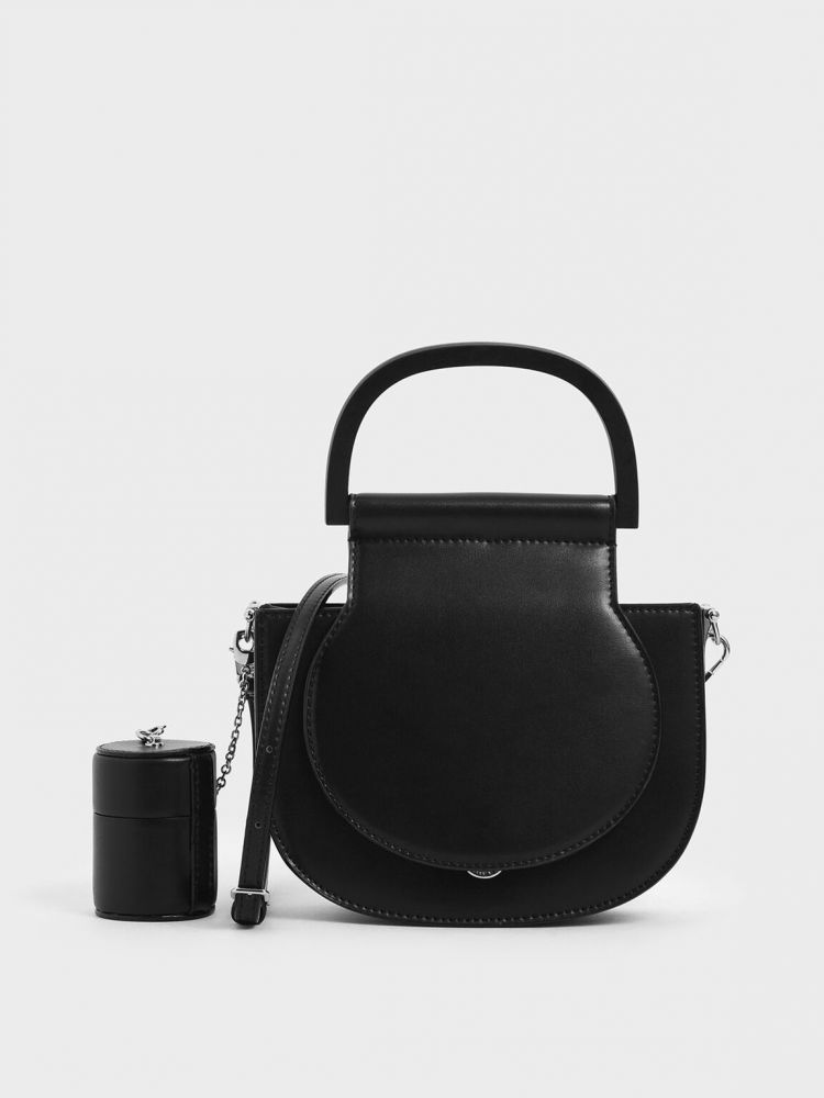 Mini Top Handle Saddle Bag 原價 HK$499.00 現價 HK$249.00 50% OFF