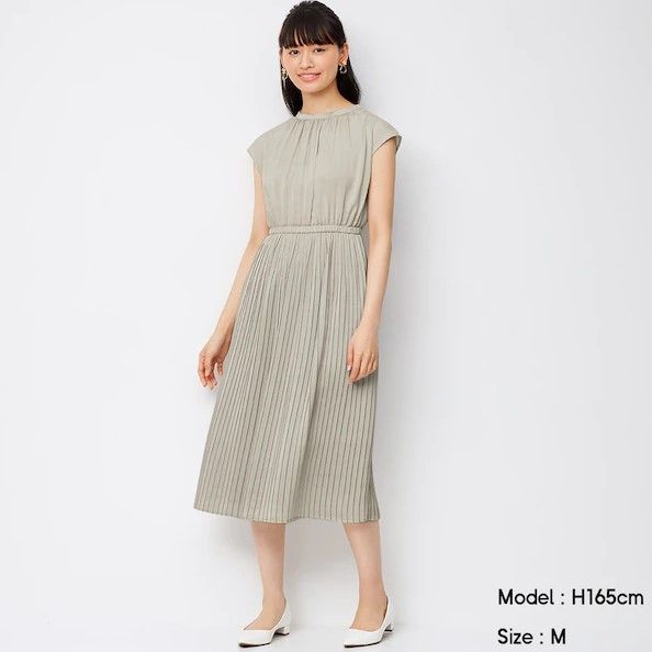 Satin pleated dress｜¥2,990