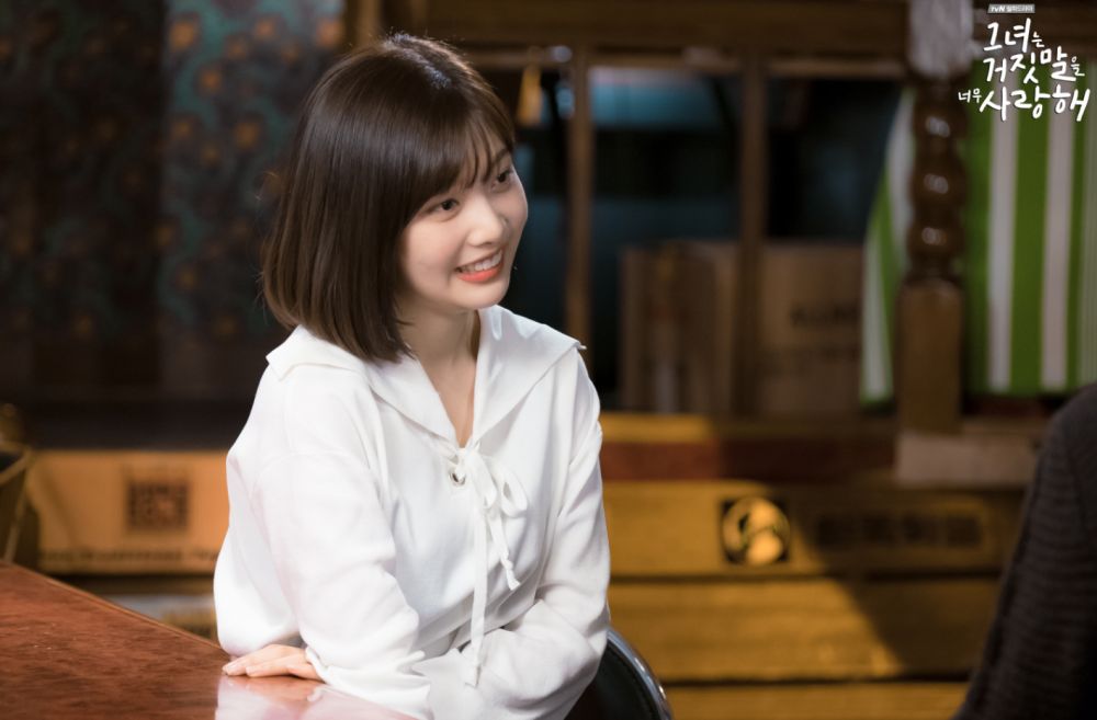 幸好的是，平日你待人親切真誠，經常關心及愛照顧他人的個性，總讓對方得到無比的愛與信任，使你總能輕鬆與喜歡的人建立起穩定的感情關係。