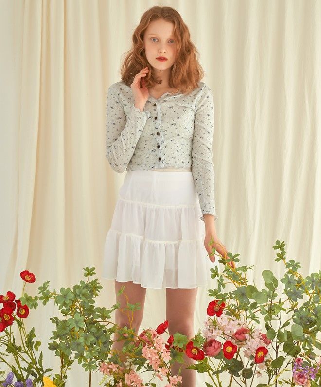 Lovely flared lace skirt｜₩39,900
