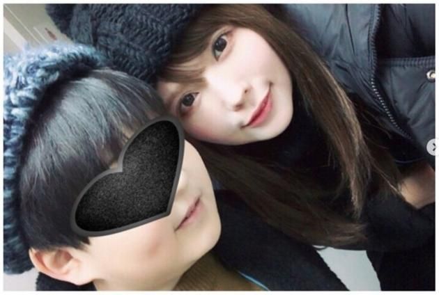 翻看兩母子的舊照,益若翼的外貌幾乎沒改變! 翻看兩母子的舊照,益若翼的外貌幾乎沒改變!