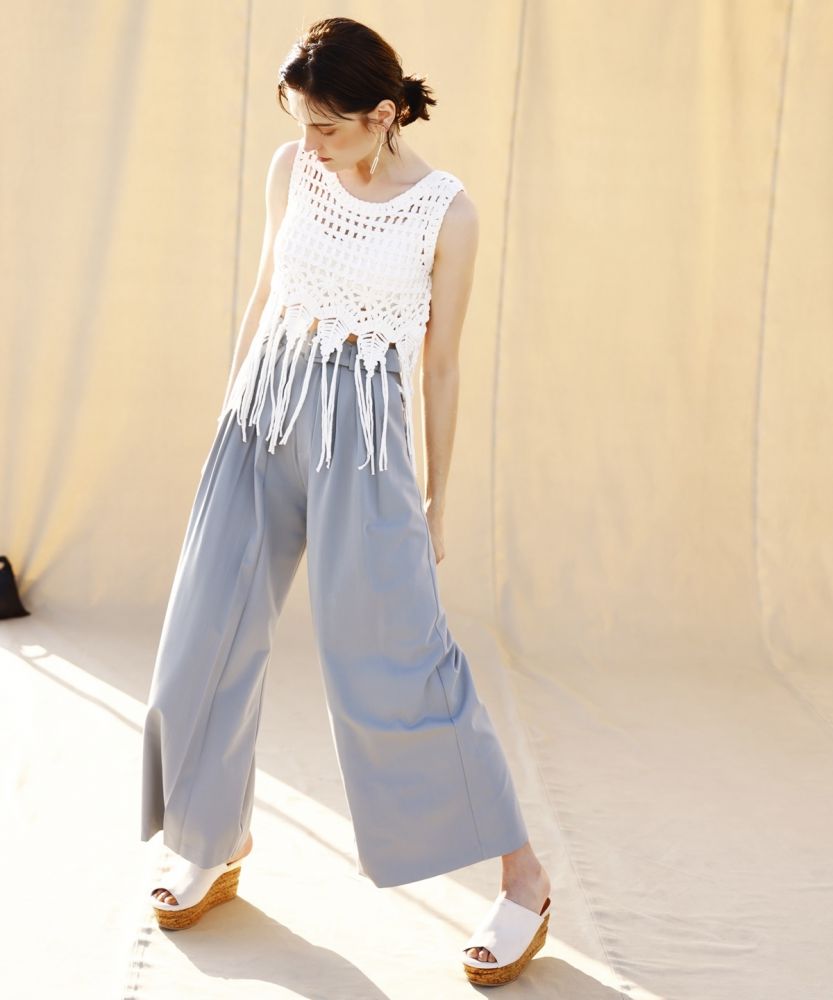 Tuck wide pants with belt｜￥9,889