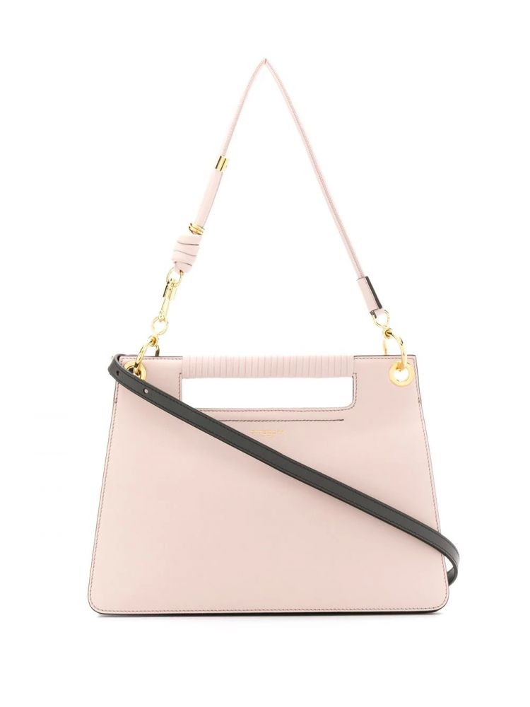 Givenchy medium Whip shoulder bag  原價：HK$19,500  | 現售：HK$13,650（7折）