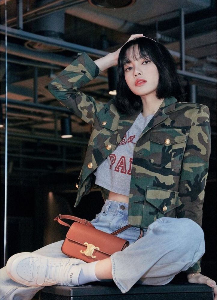 4.洗潔精或洗頭水局部去污法 （適用於帆布、針織、麂皮材質的白波鞋）