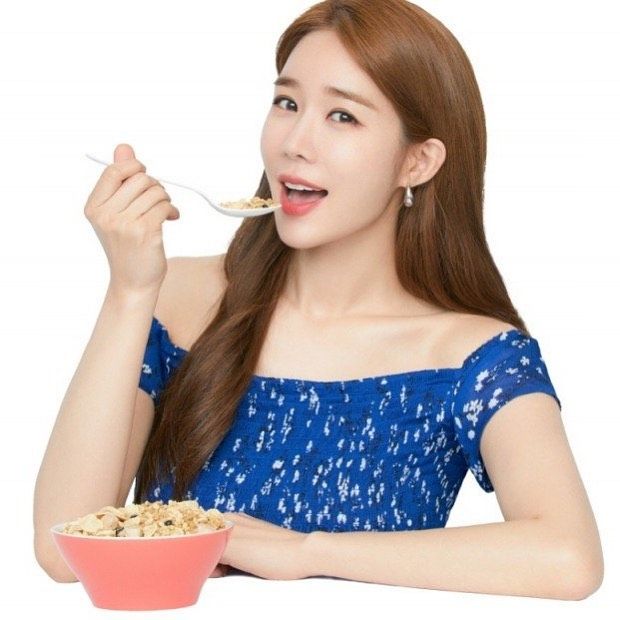 劉寅娜會把白米改成糙米，防止攝取過多的碳水化合物。她每天也只吃一碗米飯，餐單中會加入肉、魚類等食物來平衡飲食。