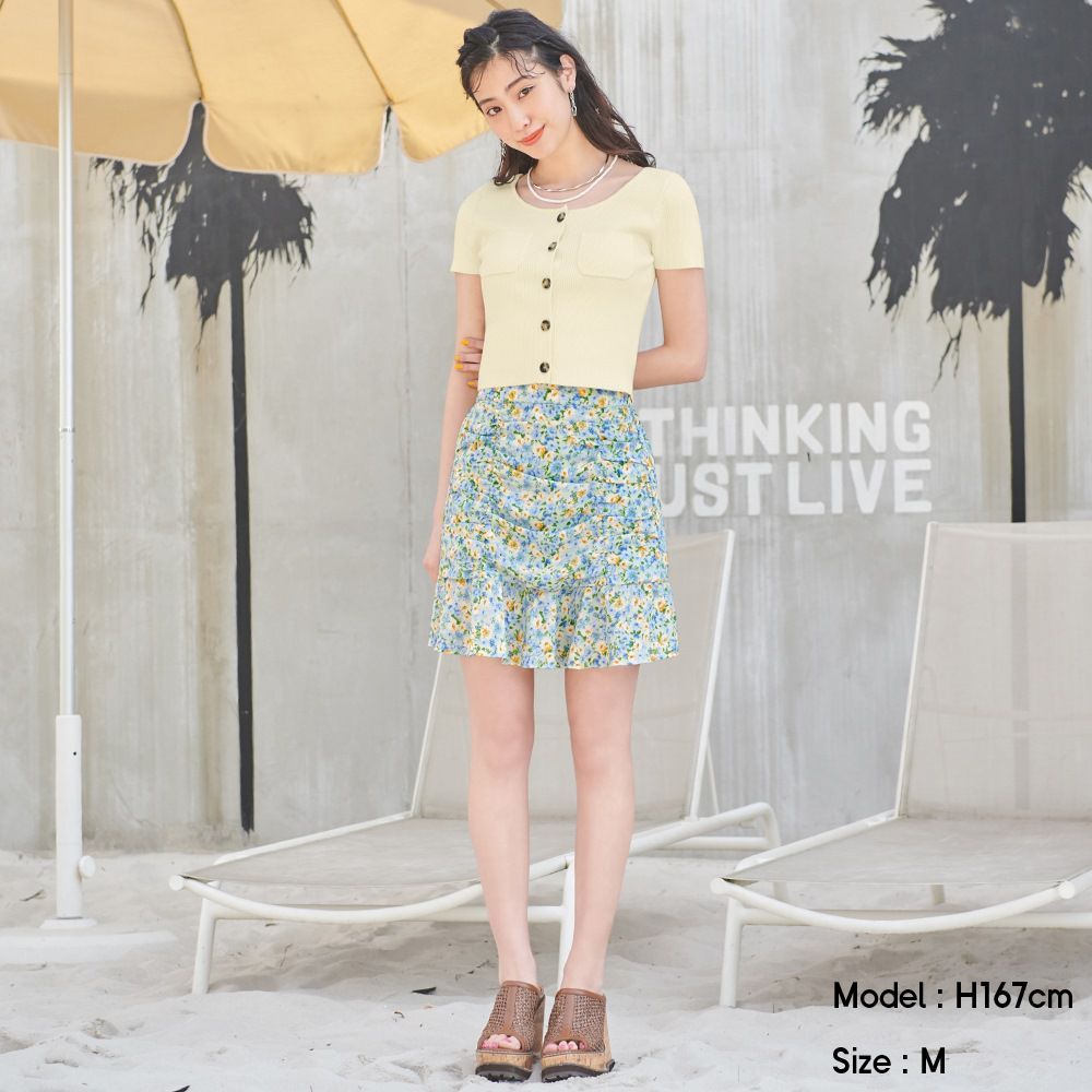 Printed gather skirt $179 （上衣：Double pocket cardigan $149）