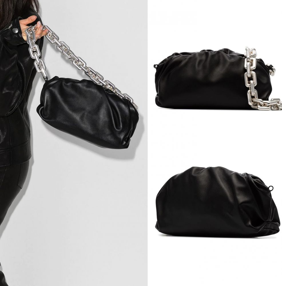 The Chain Pouch shoulder bag：  原價：HK$29,500｜現售：HK$26,550
