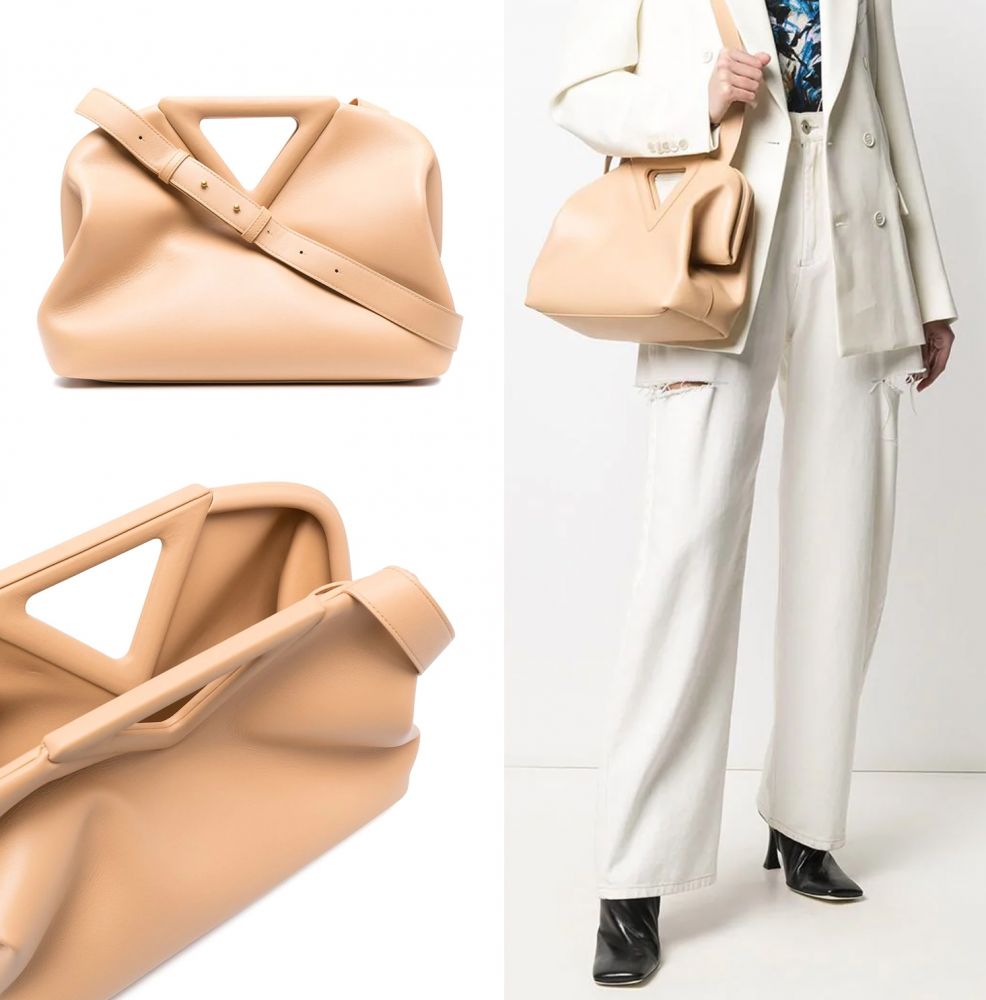 The Triangle shoulder bag：  原價：HK$22,297｜現售：HK$20,067