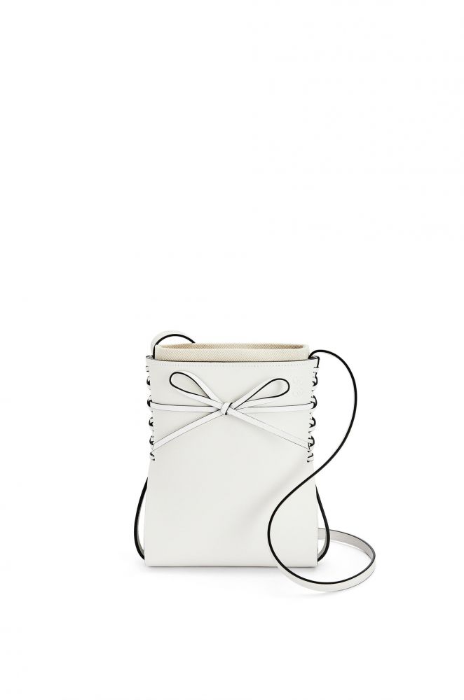 小牛皮 Ikebana 手提包（白） 原價HK$ 10,750 | 特價HK$ 7,525