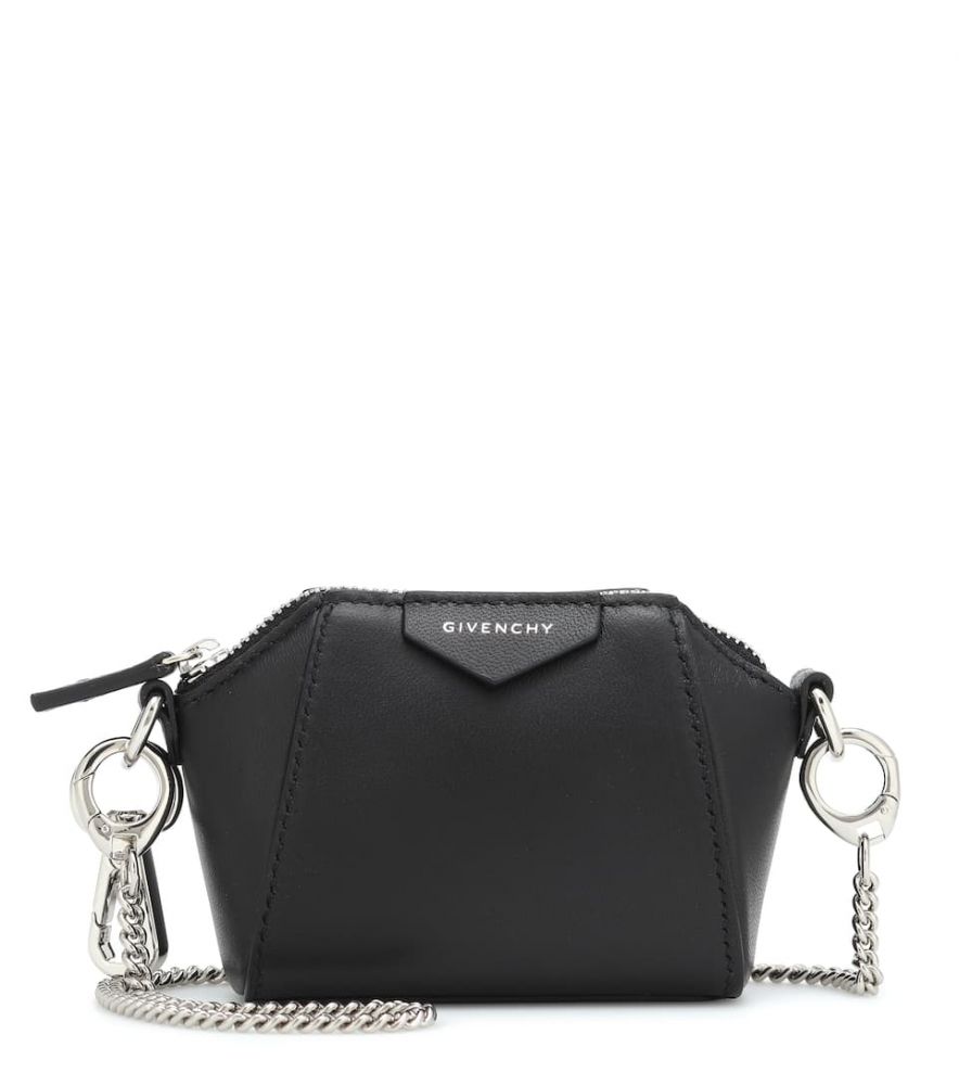 GIVENCHY Antigona Baby leather crossbody bag 原價HK$ 4,990  | 特價HK$ 2,990 【40% off】