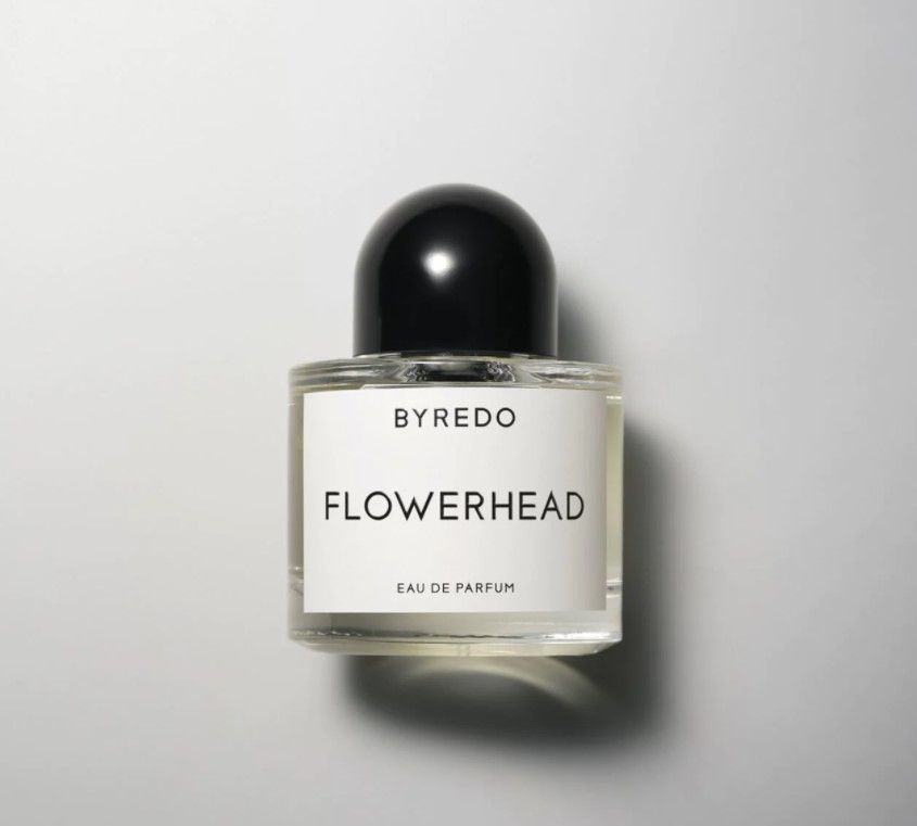BYREDO Flowerhead｜ €135/50ml：BYREDO的茉莉香水散發著越橘、檸檬、晚香玉，玫瑰花瓣和茉莉花等香水，層次豐富，使用後就像處身於滿佈鮮花的地方般。