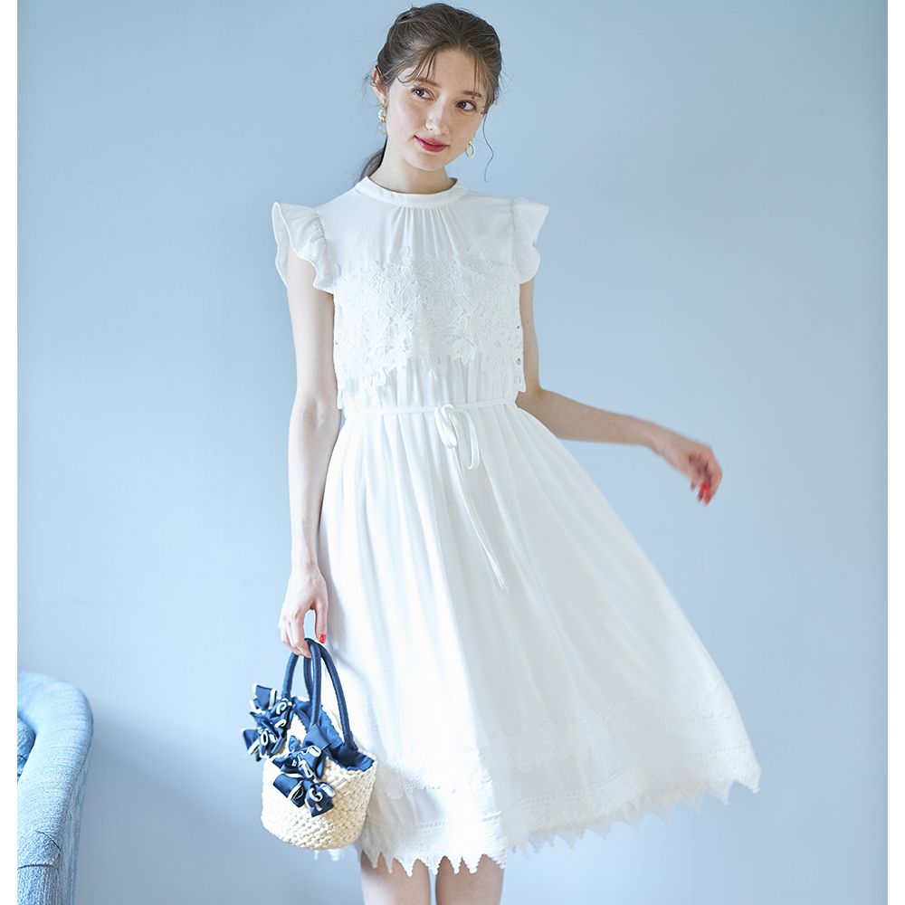 Shoulder frill lace decoration chiffon dress with waist ribbon｜3,900円