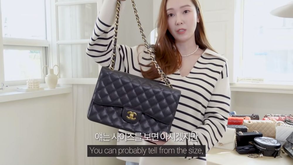 3/ Classic Flap Bag 視乎手袋尺寸，售價約57,600萬港元