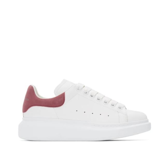ALEXANDER MCQUEEN SSENSE Exclusive White & Pink Oversized Sneakers 原價 HK$3750 | 特價 HK$2662 | 香港官網參考售價 HK$ 4600【57折】