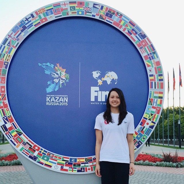 何詩蓓應考完香港中學文憑考試後全面復出，於2016年代表香港出戰里約奧運會。