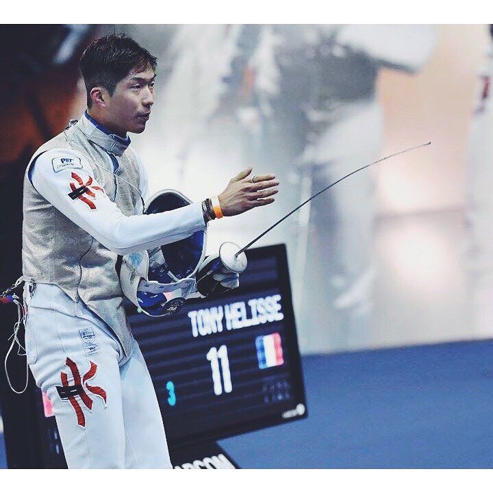 張家朗加入港隊後，先代表香港參加南韓仁川舉行的亞運會的擊劍比賽，與隊友合作贏得男子鈍劍團體賽銅牌。