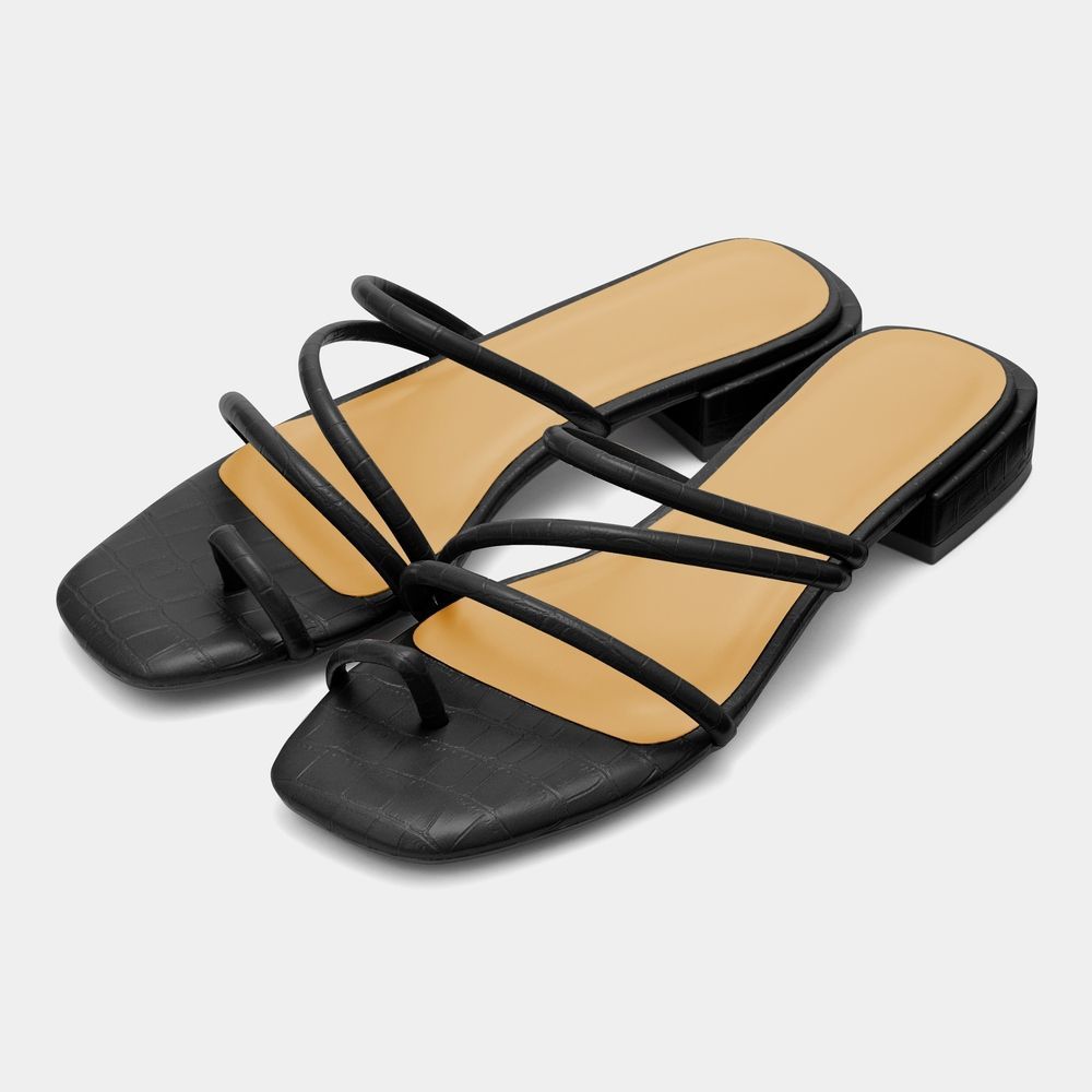 Narrow strap flat sandals 原價：HK$179/特價：HK$99