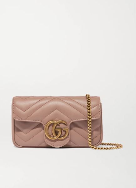GUCCI GG Marmont super mini quilted leather shoulder bag 網購價 £750；退稅後：£625；折合港幣約 $ 6,755；香港官網售價：HK$ 8,400（8折）