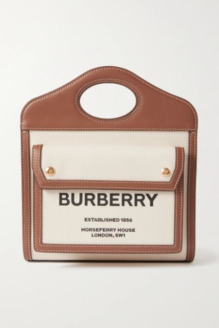 BURBERRY Mini leather-trimmed printed canvas tote 網購價 £990；退稅後：£825；折合港幣約 $ 8,913；香港官網售價：HK$ 10900（81折）