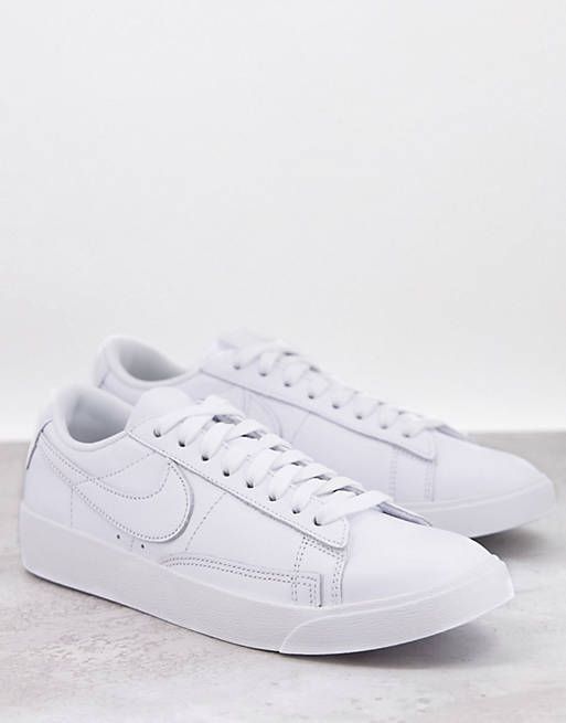 Nike Blazer Low trainers in white 原價：HK$951.85│特價：HK$507.94