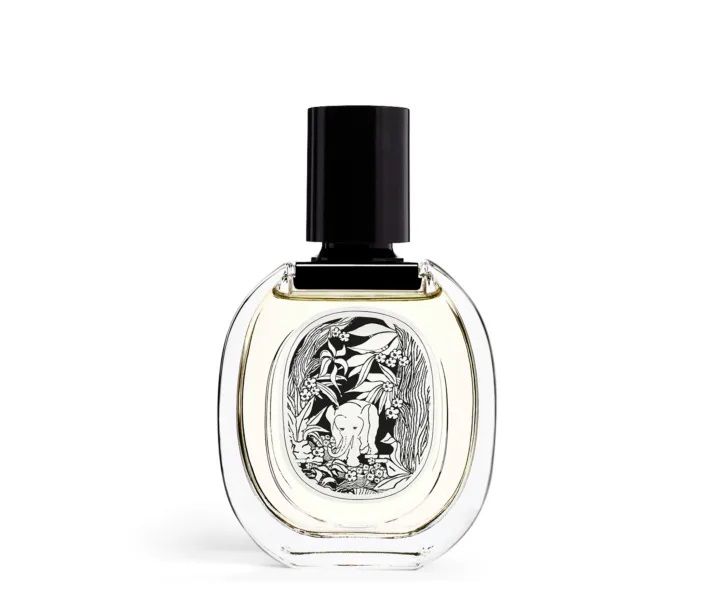 這款木質香調淡香水像彌漫在寺廟裏的檀香木的味道，混合柏樹和香桃木香，是Diptyque其中一位創始人Yves Coueslant童年時已經印象深刻的香味。