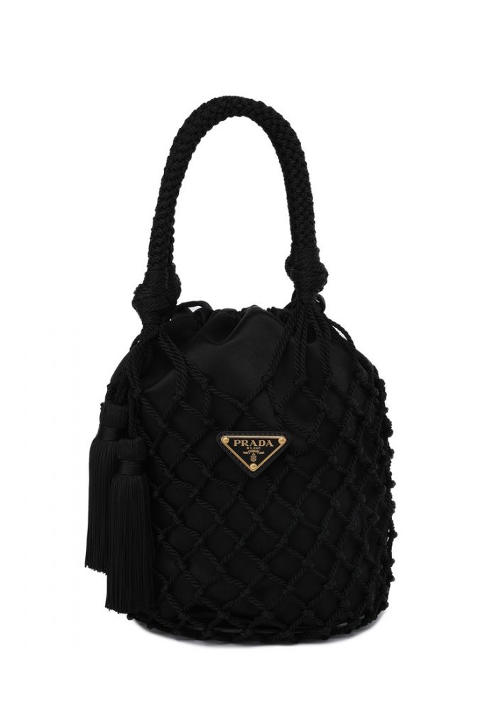 Braided Prada Fishnet Bag Bucket bag  原價：HK$ 11,200.00  | 現售：HK$ 9,520.00