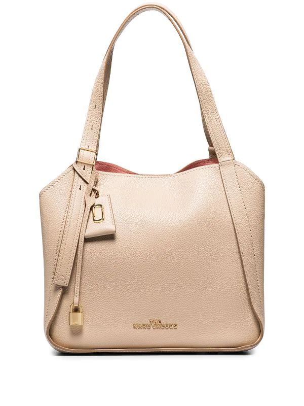 The Diretor leather shoulder bag原價：HK$ 4,689│特價：HK$ 3,986 