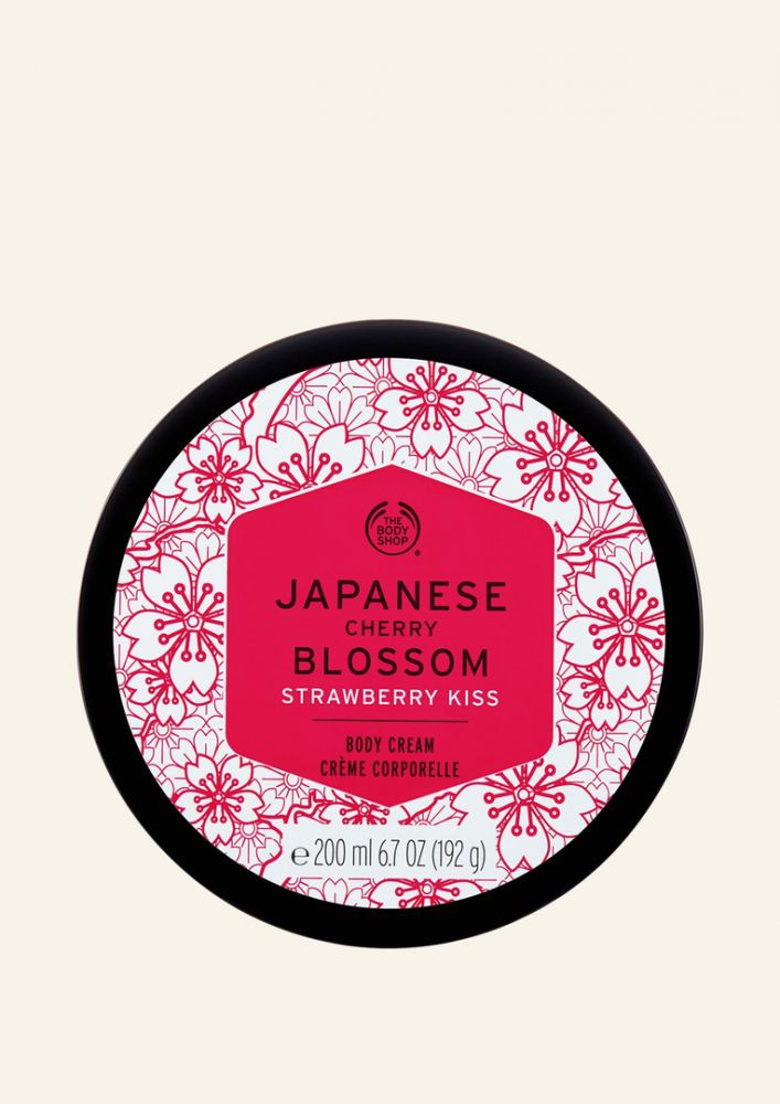 JAPANESE CHERRY BLOSSOM STRAWBERRY KISS BODY CREAM 200ML原價 $209 | 特價 $62.7 
