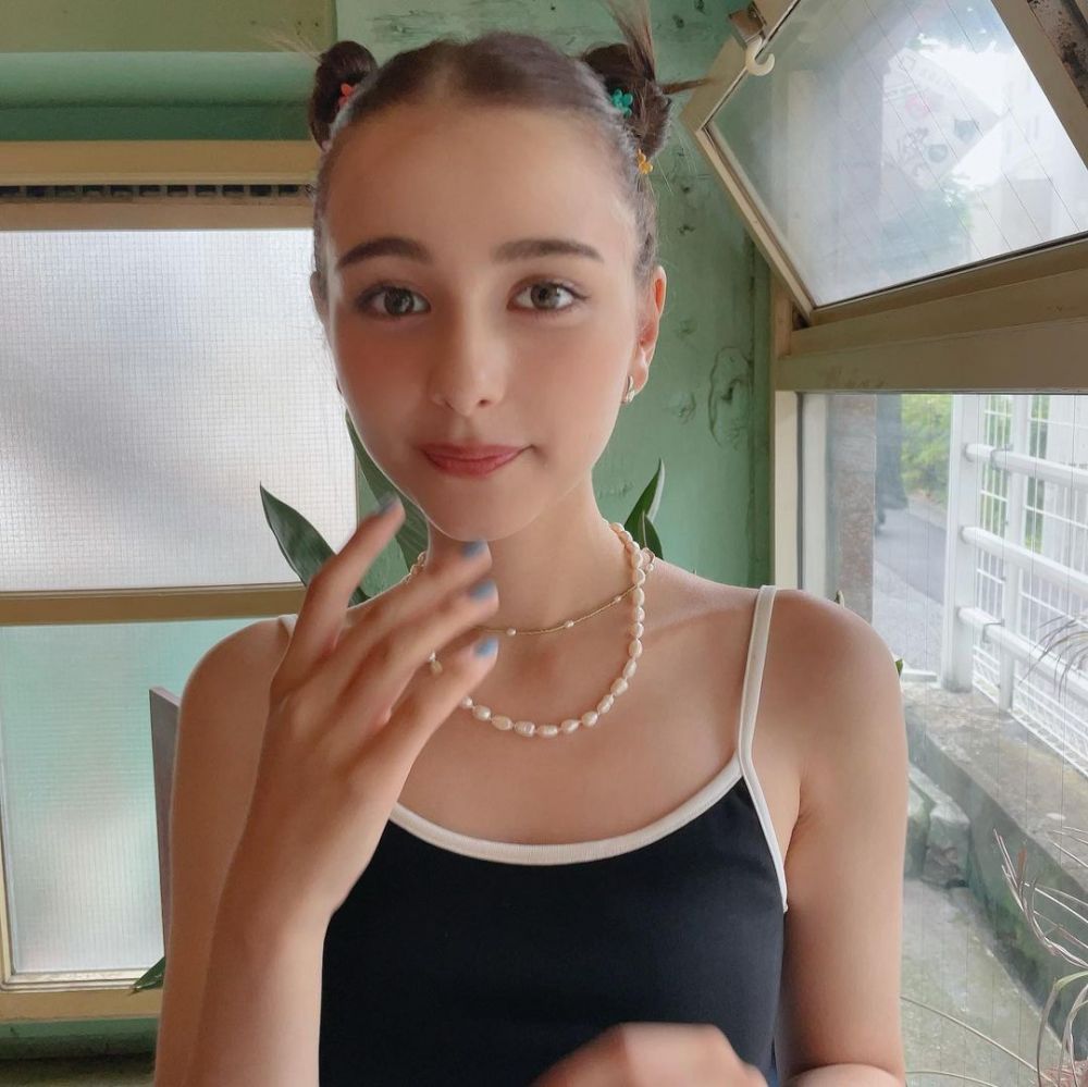 五國混血女孩轉眼19歲！獲封日本國寶級美貌！ 