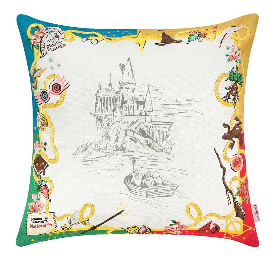 HARRY POTTER SORTING SCARF SQUARE PLACEMENT CUSHION｜HK$390