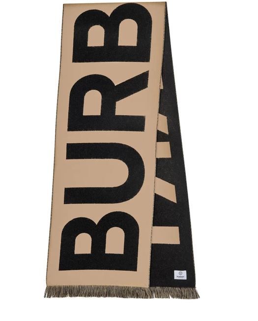 BURBERRY Big scarf網購價：HK$2,740 | 新客9折：HK$2466 | 香港門市價錢：HK$2,900