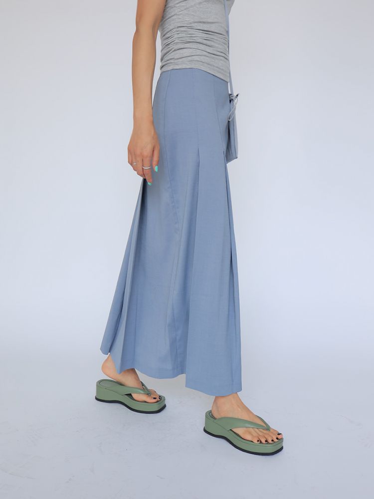 不對稱壓褶純色半身長裙 ｜ HK$490.73 折後HK$392.58