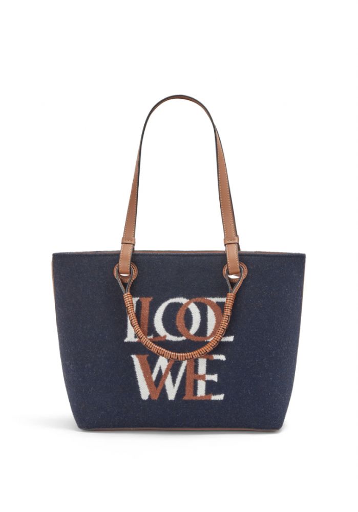 Love Small Anagram Tote in wool and calfskin 原價HK$ 16,050 | 特價HK$ 11,865