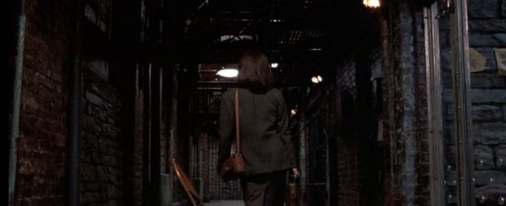 第四季其中一集描繪了Nancy和Robin來到Pennhurst精神病院，步向Victor Creel囚房的過程。這一幕其實是向《沉默的羔羊》中女警探Clarice與食人魔Hannibal Lecter相遇的情節致敬。  