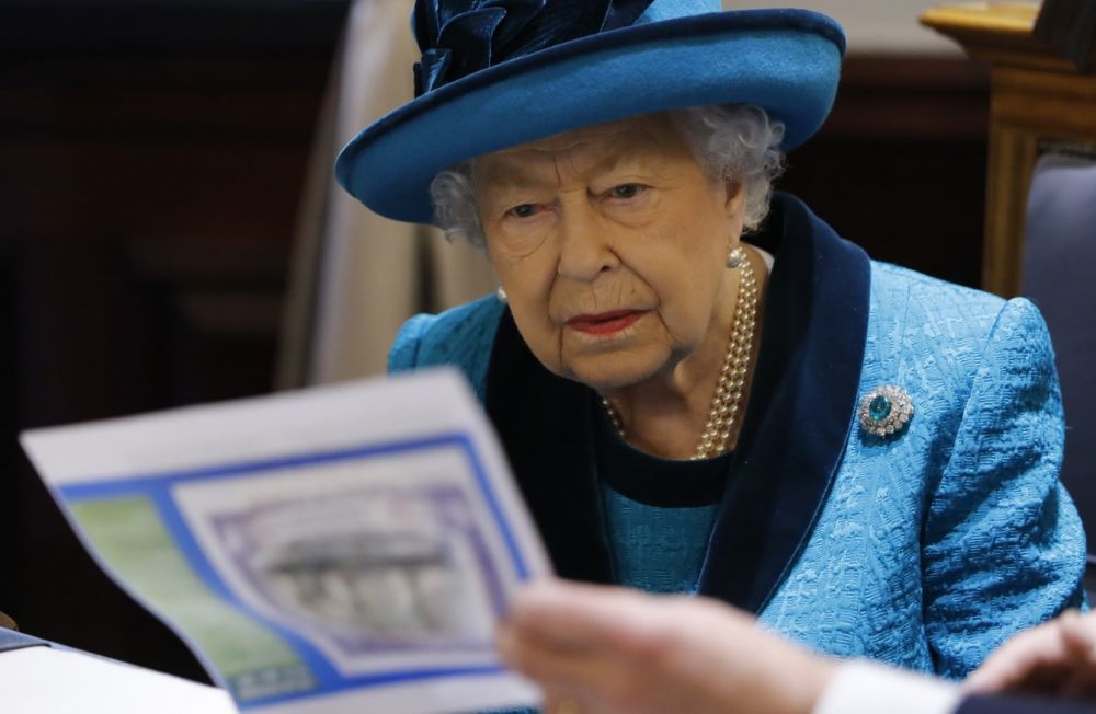 英女王一向是當國象徵及典範，在位期間亦為澳洲、加拿大、紐西蘭、牙買加等英殖國家帶來許多積極影響。