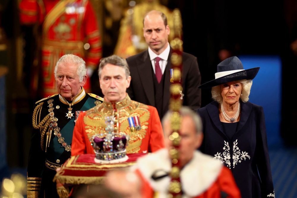 外媒估計，查爾斯三世不太可能親自戴上這頂「被詛咒王冠」，因為自維多利亞時代以來，光之山就不曾出現在君主的頭飾上，鑲嵌在其配偶的王冠。（圖片來源：FB@The Royal Family）