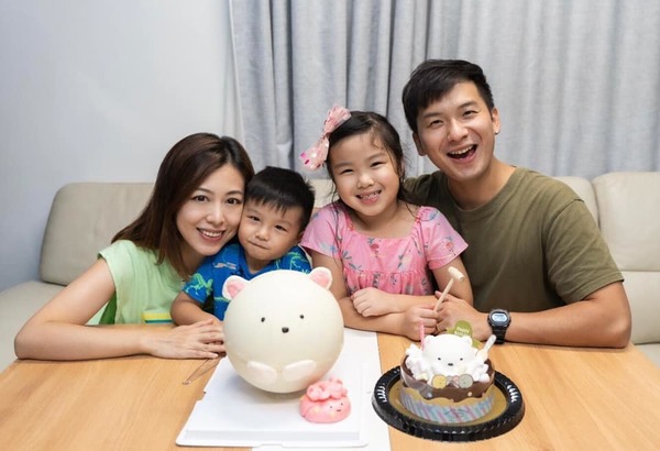 周吉佩老婆性感現身以為好多人望？一浮誇舉動遭作狀扮巨星︰其實冇人睇