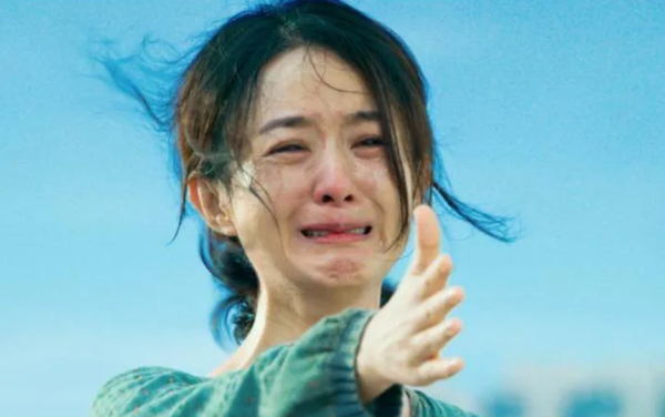 趙麗穎獲亞洲電影大獎加許 參演賀歲片19億人民幣演技被讚