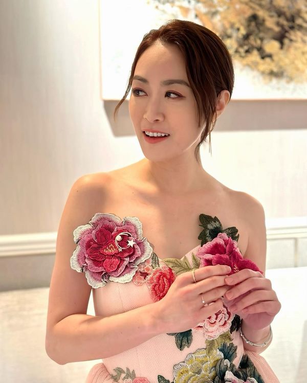 當時入世未深。